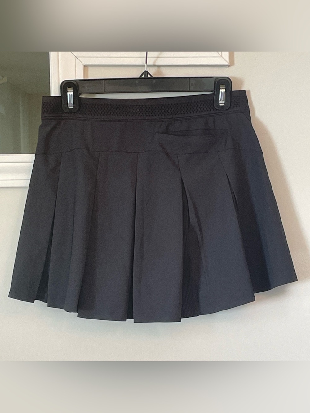Nike Dry Fit Women’s Golf Tennis Pleated Black Skort Size XS 13 Inches Length